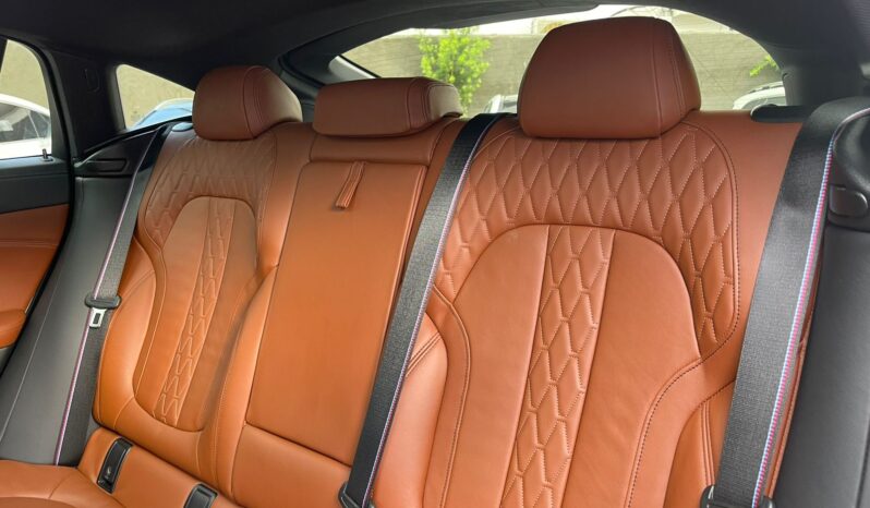 BMW X6 M50I 2022 lleno