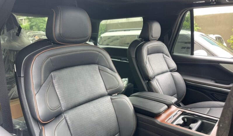 LINCOLN NAVIGATOR BLACK LABEL 2025 lleno