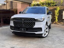 LINCOLN NAVIGATOR BLACK LABEL 2025