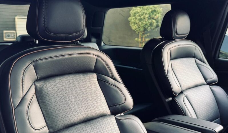 LINCOLN NAVIGATOR BLACK LABEL 2025 lleno