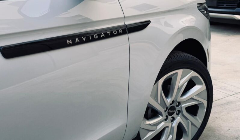 LINCOLN NAVIGATOR BLACK LABEL 2025 lleno