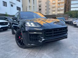 PORSCHE CAYENNE GTS 2025
