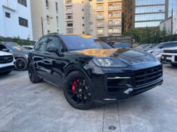 PORSCHE CAYENNE GTS 2025