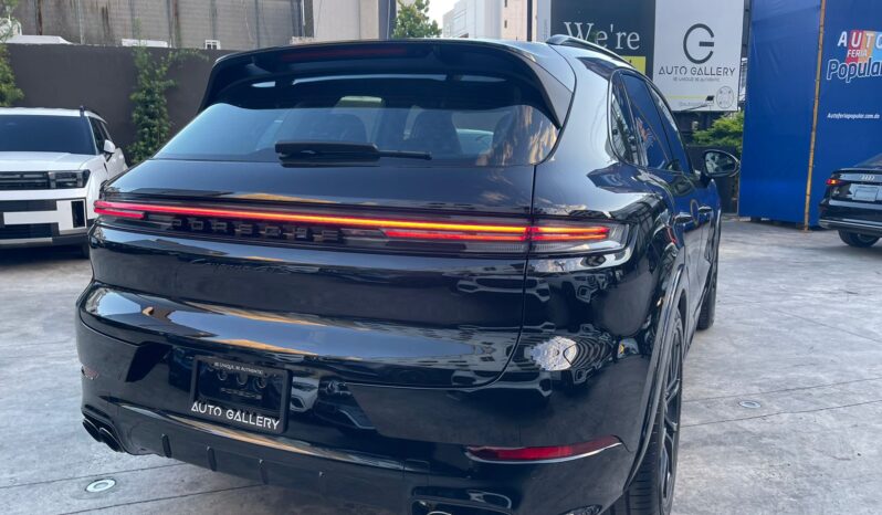 PORSCHE CAYENNE GTS 2025 lleno