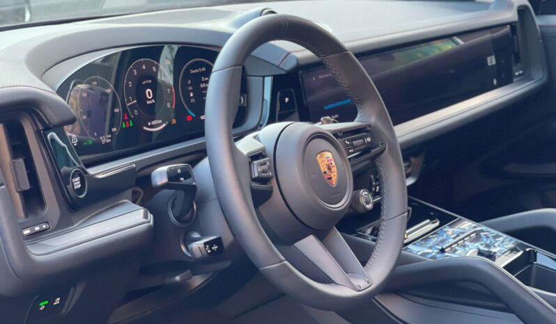 PORSCHE CAYENNE GTS 2025 lleno