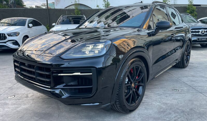PORSCHE CAYENNE GTS 2025 lleno