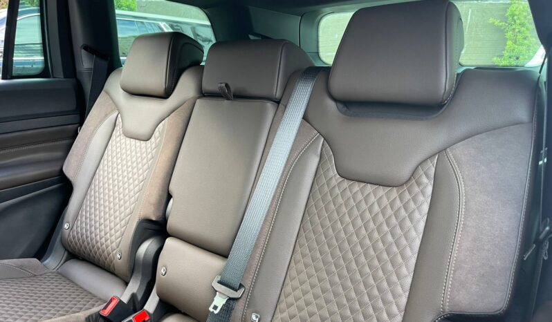 Jeep Comander Overland 2024 lleno