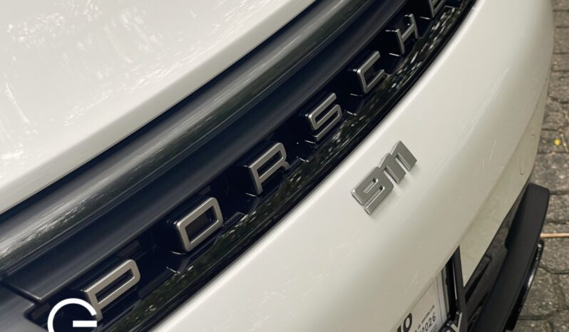 PORSCHE 911 CARRERA 2025 lleno