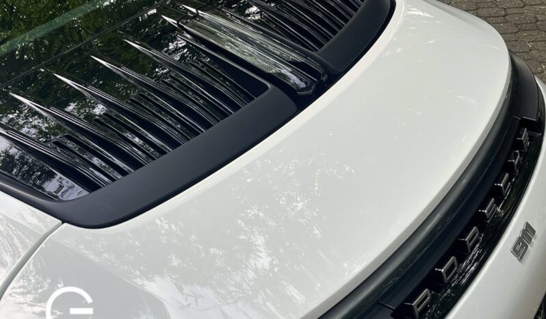 PORSCHE 911 CARRERA 2025 lleno