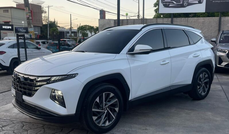 HYUNDAI TUCSON SE 2022 lleno