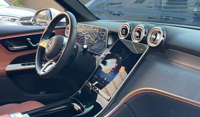 Mercedes-Benz Clase GLC 200 2025. lleno