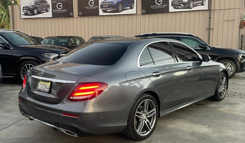 MERCEDES BENZ E300 2017 lleno
