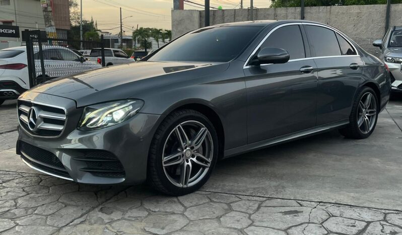 MERCEDES BENZ E300 2017 lleno