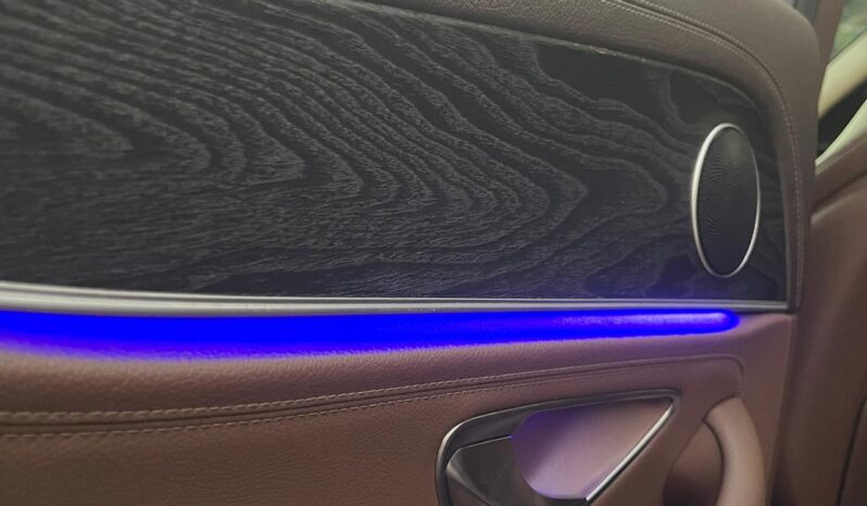 MERCEDES BENZ E300 2017 lleno
