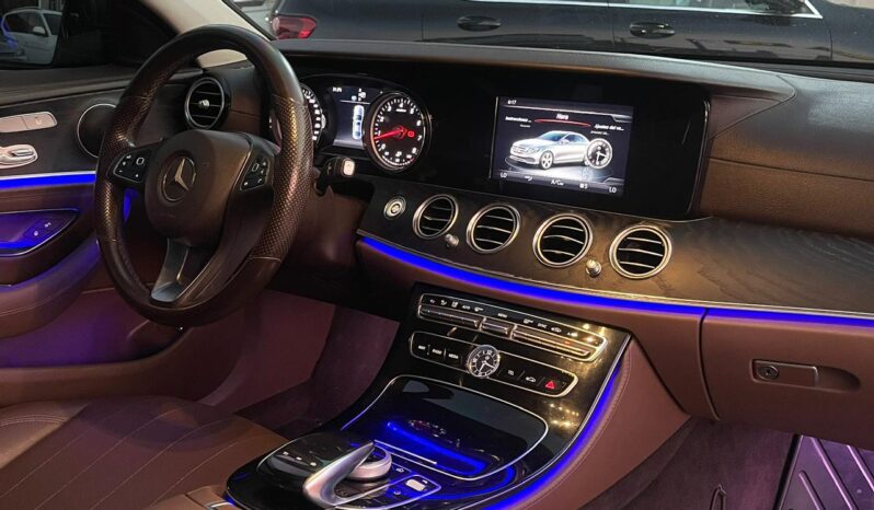 MERCEDES BENZ E300 2017 lleno