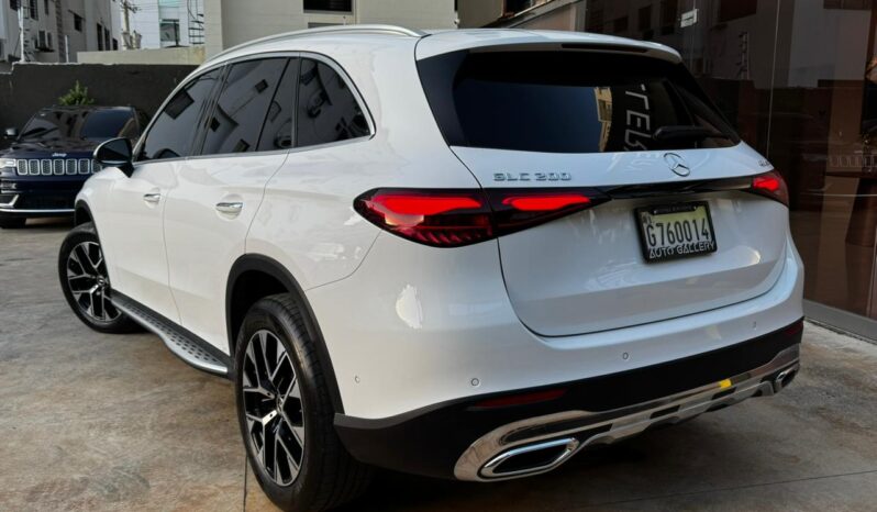 Mercedes-Benz Clase GLC 200 AVANTGARDE 2025 lleno