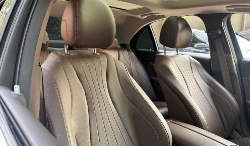 MERCEDES-BENZ CLASE E300 2017 lleno