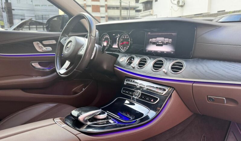 MERCEDES-BENZ CLASE E300 2017 lleno