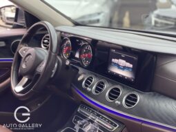 MERCEDES-BENZ CLASE E300 2017 lleno