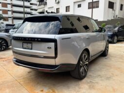 LAND ROVER RANGE ROVER SE P400 2023