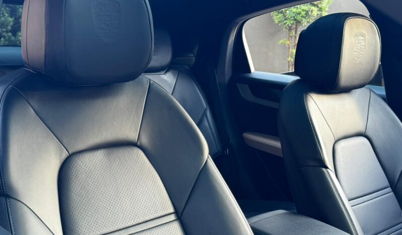 PORSCHE CAYENNE COUPE 2024 lleno