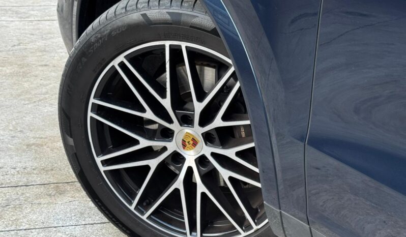 PORSCHE CAYENNE COUPE 2024 lleno