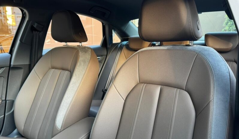 AUDI A3 PREMIUM 2024 lleno