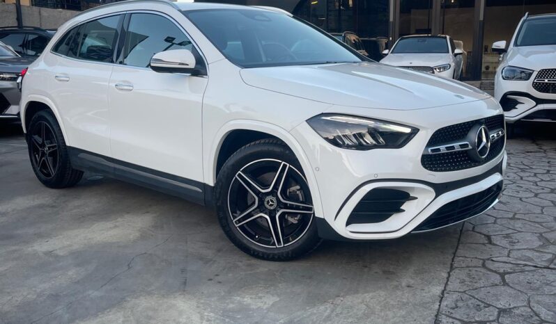MERCEDES-BENZ CLASE GLA 200 2025 lleno