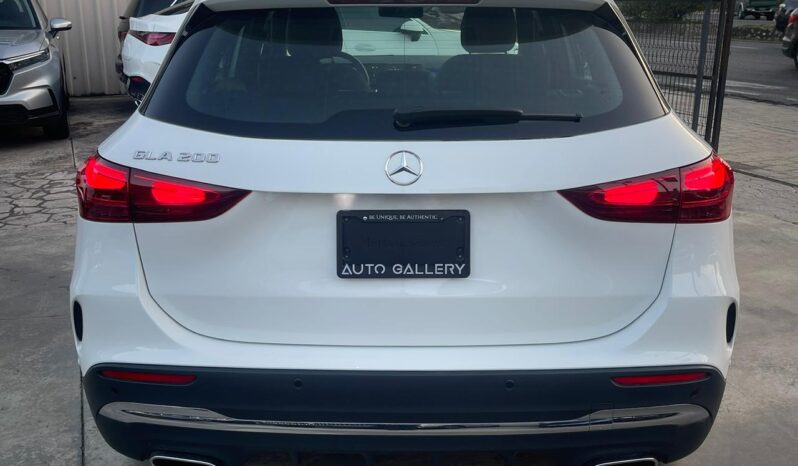 MERCEDES-BENZ CLASE GLA 200 2025 lleno
