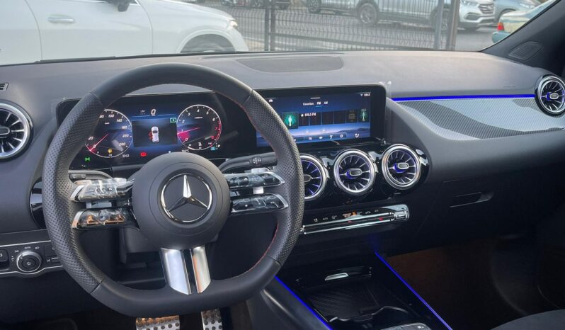 MERCEDES-BENZ CLASE GLA 200 2025 lleno