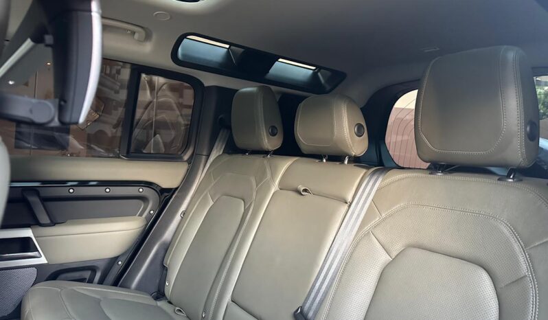 LAND ROVER DEFENDER SE 2024 lleno