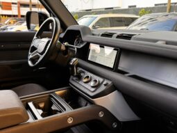 LAND ROVER DEFENDER SE 2022 lleno