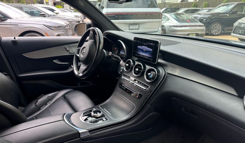 Mercedes-Benz Clase GLC 300 2019 lleno