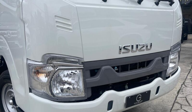 Isuzu Traviz 10 pies 2026 lleno