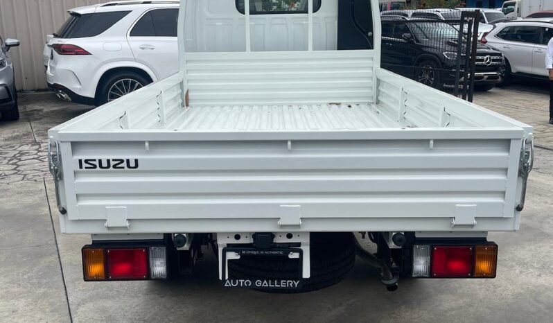 Isuzu Traviz 10 pies 2026 lleno