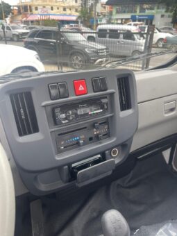 Isuzu Traviz 10 pies 2026 lleno