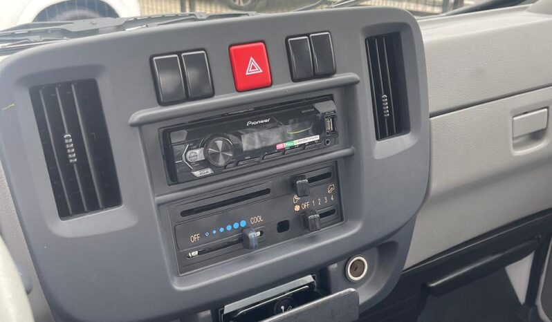 Isuzu Traviz 10 pies 2026 lleno