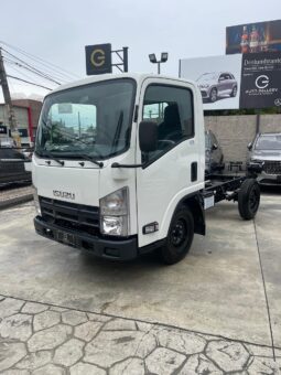 Isuzu QLR 10 pies 2026
