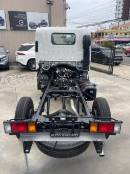 Isuzu QLR 10 pies 2026 lleno