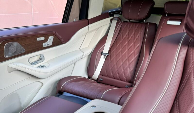 MERCEDES-BENZ CLASE GLS 600 MAYBACH 2026. lleno