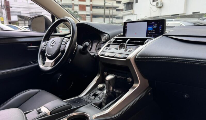 LEXUS NX300 2021 lleno