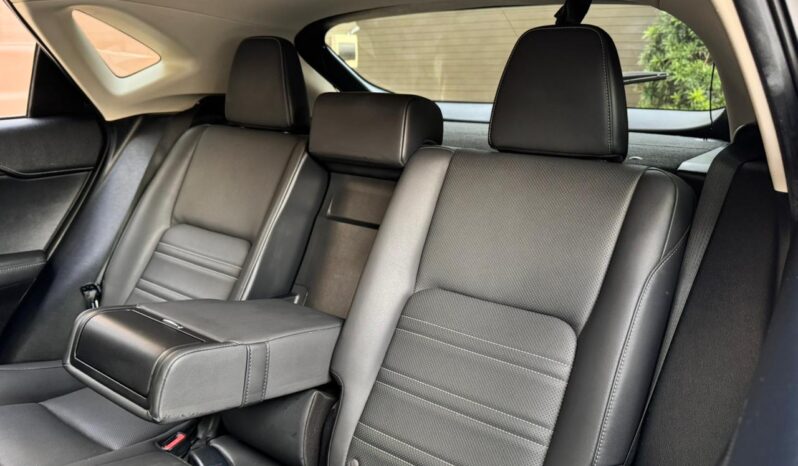 LEXUS NX300 2021 lleno