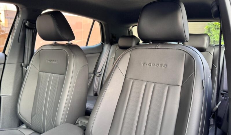 VOLKSWAGEN T-CROSS HIGHLINE 2026 lleno