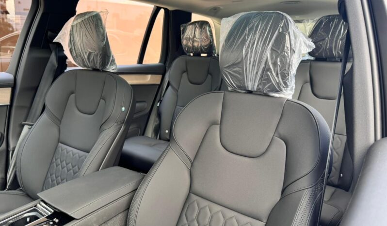 VOLVO XC90 CORE 2026 lleno