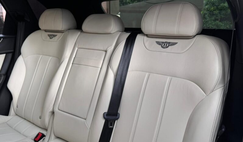 BENTLEY BENTAYGA 2019 lleno