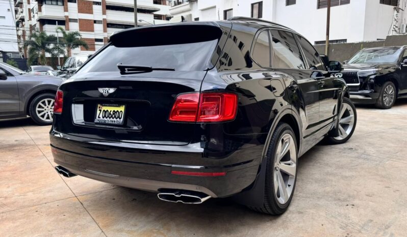 BENTLEY BENTAYGA 2019 lleno