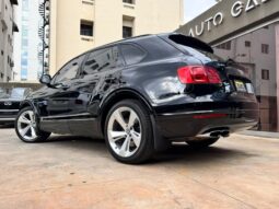 BENTLEY BENTAYGA 2019 lleno