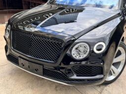 BENTLEY BENTAYGA 2019 lleno