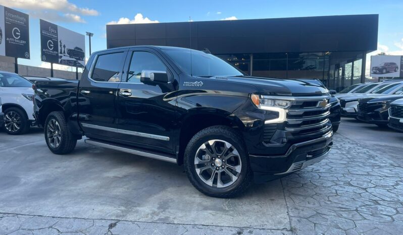 CHEVROLET SILVERADO HIGH COUNTRY DURAMAX 2026 lleno