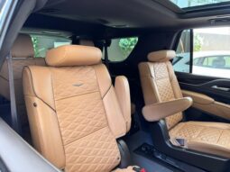 CADILLAC ESCALADE PREMIUM LUXURY 2023 lleno